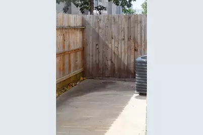 17497 Red Oak Drive #7497, Houston, TX 77090 - Photo 14
