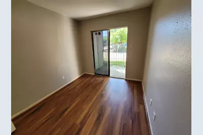 2814 S Bartell Drive #10, Houston, TX 77054 - Photo 4