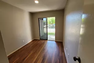 2814 S Bartell Dr, Houston, TX 77054 - Photo 2