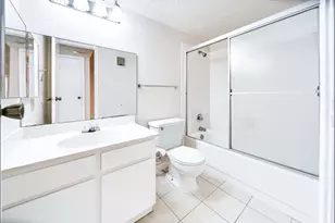 1515 Sandy Springs Rd, Houston, TX 77042 - Photo 20