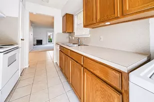 1515 Sandy Springs Rd, Houston, TX 77042 - Photo 12