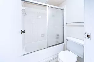 1515 Sandy Springs Rd, Houston, TX 77042 - Photo 18