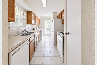 1515 Sandy Springs Road #3001, Houston, TX 77042 - Photo 8