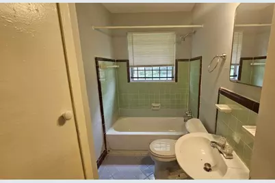 4215 Los Angeles Street, Houston, TX 77026 - Photo 12