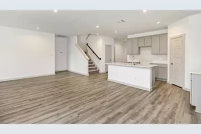 7918 Brumly Lane, Rosharon, TX 77583 - Photo 6