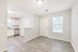 617 Avenue I, Conroe, TX 77301 - Photo 8