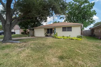813 Dutch Street, Deer Park, TX 77536 - Photo 2