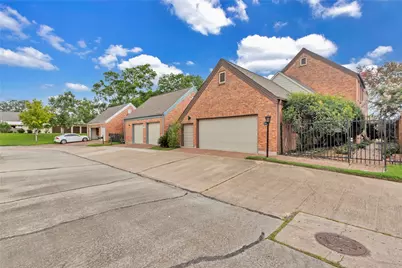 7631 Ameswood Road, Houston, TX 77095 - Photo 14