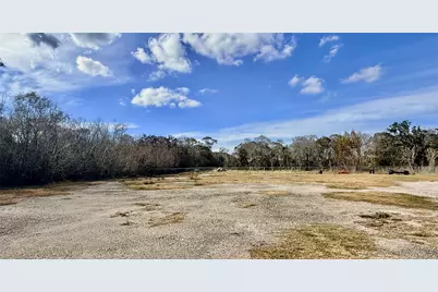 6944 County Road 359, Sweeny, TX 77480 - Photo 2