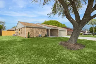 5309 Bramble Ln, Dickinson, TX 77539 - Photo 1