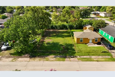 10410 Munn Street, Houston, TX 77029 - Photo 2