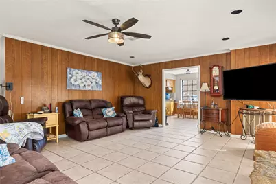 2920 Grace Lane, Highlands, TX 77562 - Photo 6