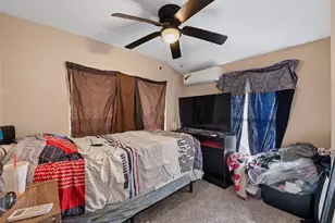1211 W 18th St, Bryan, TX 77803 - Photo 4