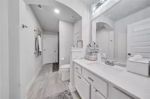 8826 Forest Side Dr, Missouri City, TX 77459 - Photo 20