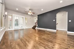 2704 Freund St, Houston, TX 77003 - Photo 10