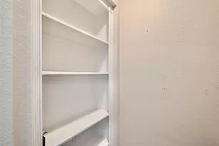 7575 Kirby Dr, Houston, TX 77030 - Photo 2