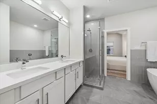6340 Paddington Bnd Dr, Houston, TX 77008 - Photo 18