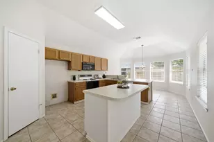 707 Laurel Grove Ln, Pearland, TX 77584 - Photo 4