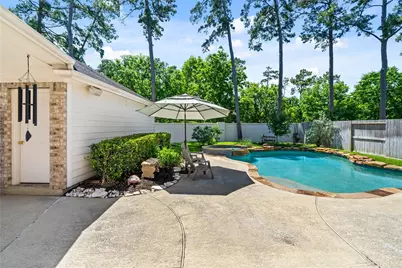 15923 Hurstfield Pointe Drive, Cypress, TX 77429 - Photo 26
