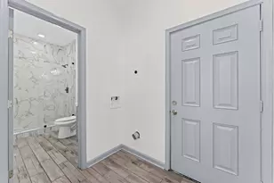 2818 Ave M 1/2, Galveston, TX 77550 - Photo 16