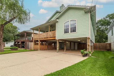 315 West Drive, Kemah, TX 77565 - Photo 4