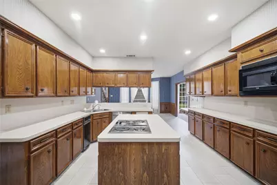 8417 Crescent Wood Lane, Spring, TX 77379 - Photo 16