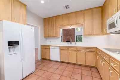 904 Winston Drive, Richmond, TX 77469 - Photo 14