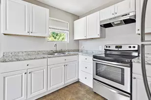 1130 7th Ave N, Texas City, TX 77590 - Photo 1