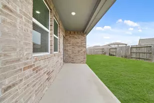 2625 Village Azalea Dr, Texas City, TX 77568 - Photo 20