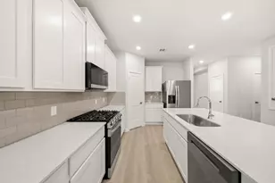 2625 Village Azalea Dr, Texas City, TX 77568 - Photo 6