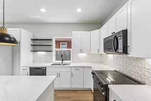 8027 Betty Boop St, Houston, TX 77028 - Photo 12