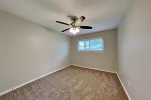 3819 Honey Brook Dr, Houston, TX 77345 - Photo 18