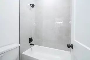 1511 Euel St, Houston, TX 77009 - Photo 24