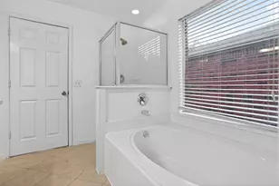 17627 S Summit Canyon Dr, Houston, TX 77095 - Photo 32