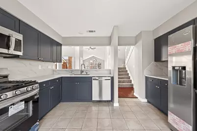 10707 Staghill Drive, Houston, TX 77064 - Photo 20