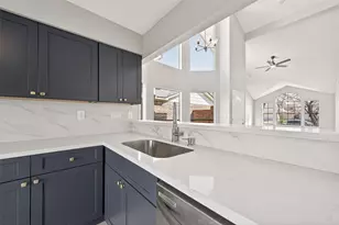 10707 Staghill Dr, Houston, TX 77064 - Photo 18