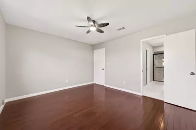 10707 Staghill Drive, Houston, TX 77064 - Photo 30