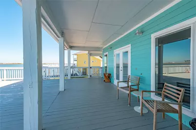 1640 Windsong Way, Tiki Island, TX 77554 - Photo 44