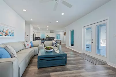 1640 Windsong Way, Tiki Island, TX 77554 - Photo 8