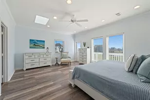 1640 Windsong Way, Tiki Island, TX 77554 - Photo 16