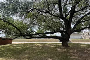 1206 Tom Dee, Brenham, TX 77833 - Photo 10