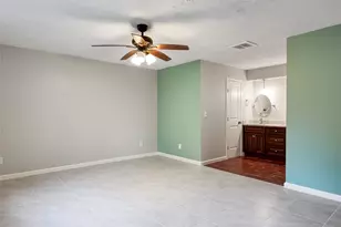 813 Glen Hollow Ct, Conroe, TX 77385 - Photo 32