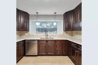 813 Glen Hollow Court, Conroe, TX 77385 - Photo 4