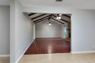 813 Glen Hollow Ct, Conroe, TX 77385 - Photo 18