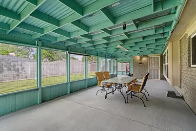 6230 Knollwest Drive, Houston, TX 77072 - Photo 20