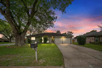 6230 Knollwest Drive, Houston, TX 77072 - Photo 1