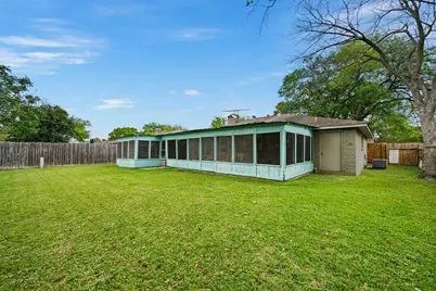 6230 Knollwest Drive, Houston, TX 77072 - Photo 24