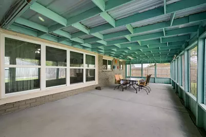 6230 Knollwest Drive, Houston, TX 77072 - Photo 20