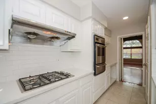 2819 Pineleaf Dr, Sugar Land, TX 77479 - Photo 14