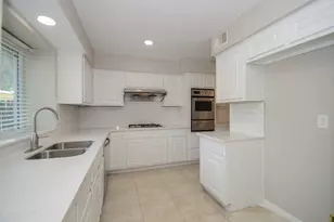 2819 Pineleaf Dr, Sugar Land, TX 77479 - Photo 10